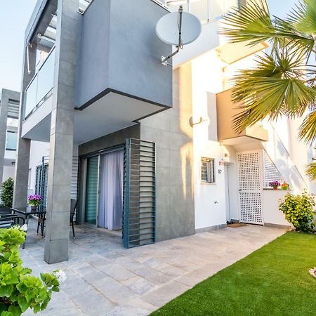 Eluxuria Sunny Villa Торевьиа Экстерьер фото